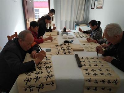 新時代文明實(shí)踐在冷水灘 社區(qū)老年書法班開班 促進(jìn)文化藝術(shù)交流